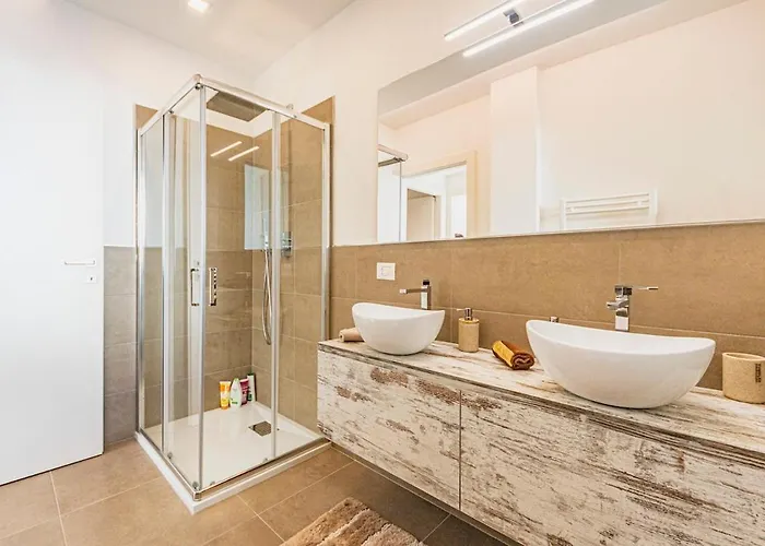 Stylish Poolside Apartment, Jesolo-venice Apartman Lido di Jesolo