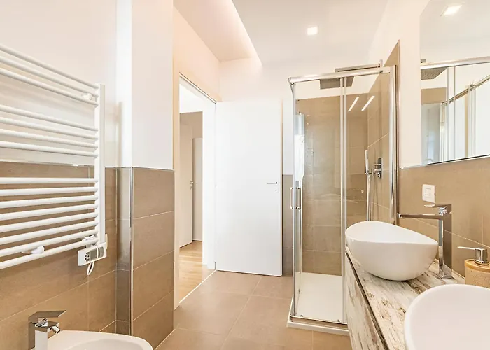 Apartman Stylish Poolside Apartment, Jesolo-venice *